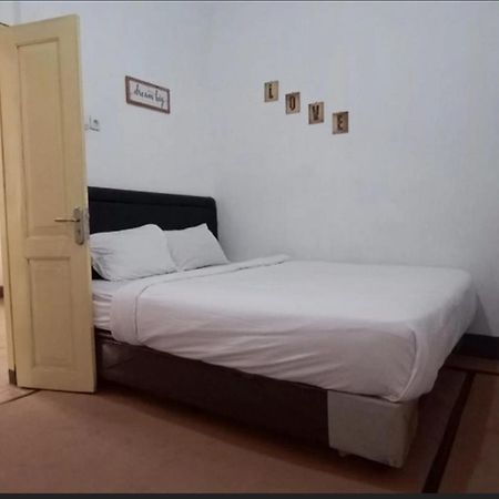 Brak Homestay Probolinggo Kültér fotó